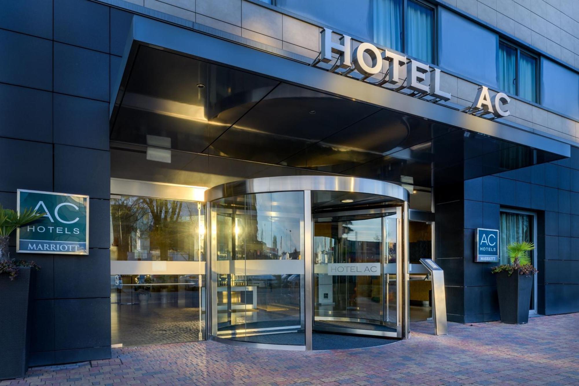 Ac Hotel Vicenza By Marriott Buitenkant foto