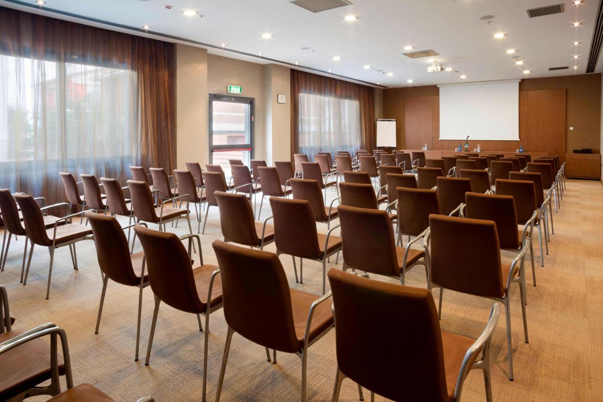 Ac Hotel Vicenza By Marriott Buitenkant foto