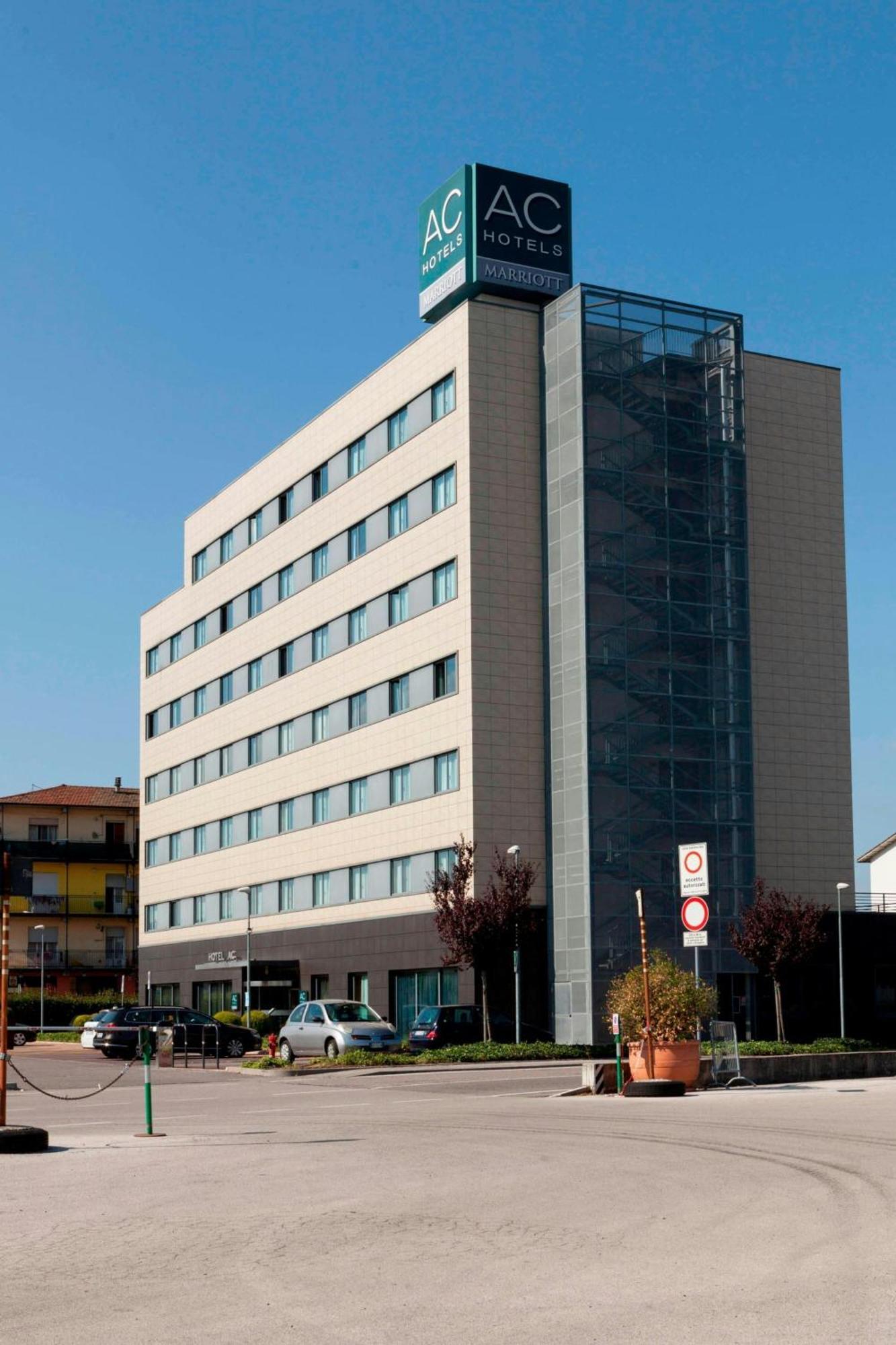 Ac Hotel Vicenza By Marriott Buitenkant foto